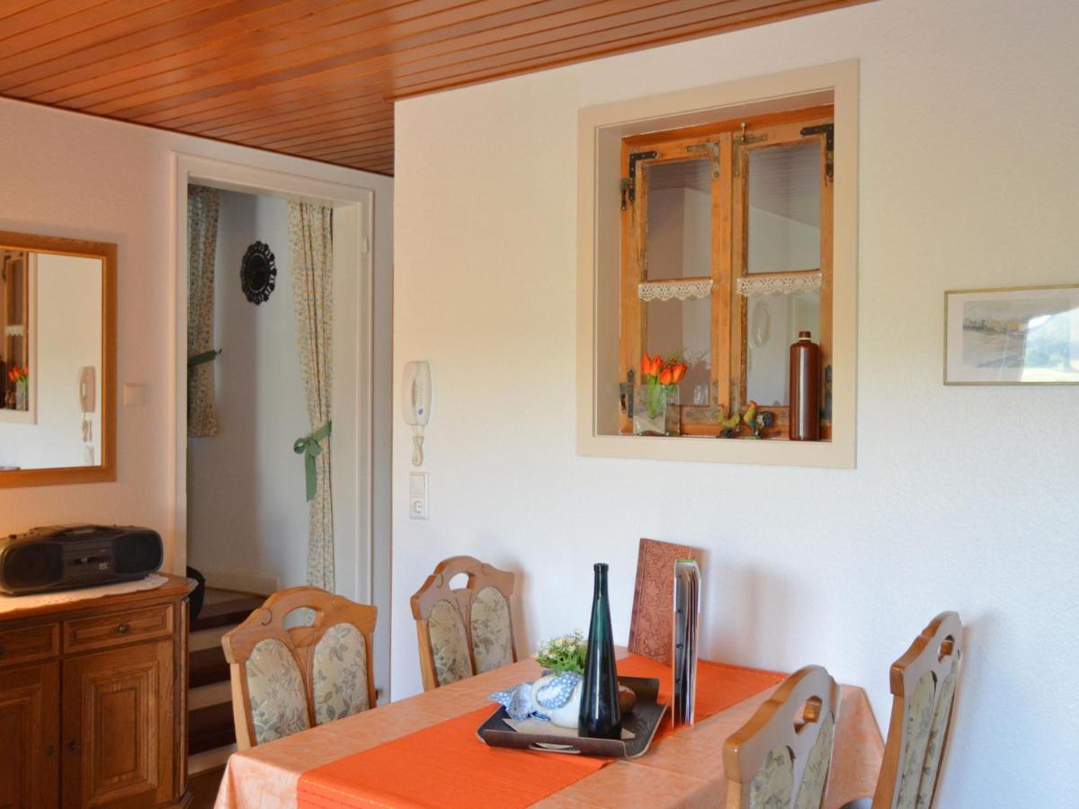 Serene Apartment In Meschede With Balcony Grevenstein Εξωτερικό φωτογραφία