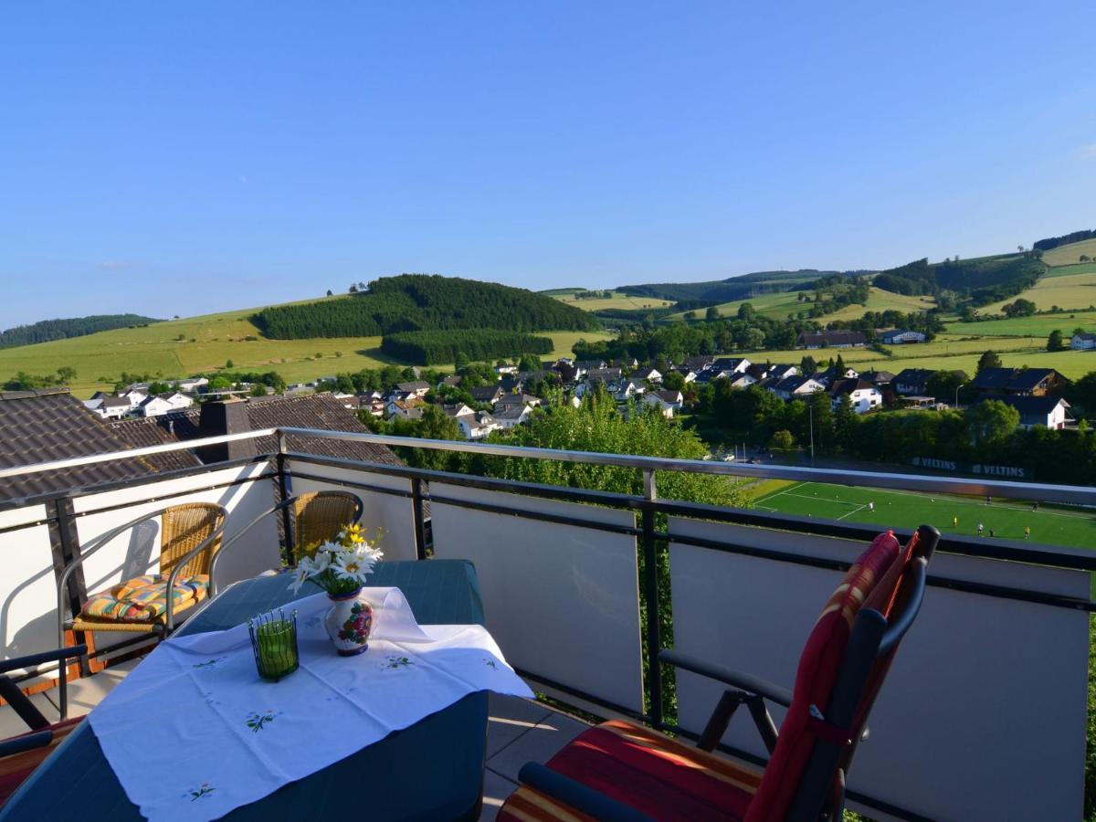 Serene Apartment In Meschede With Balcony Grevenstein Εξωτερικό φωτογραφία