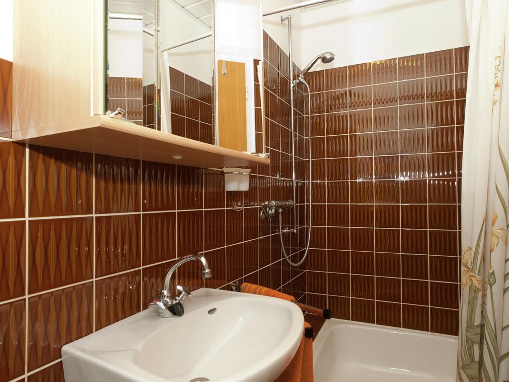 Serene Apartment In Meschede With Balcony Grevenstein Εξωτερικό φωτογραφία